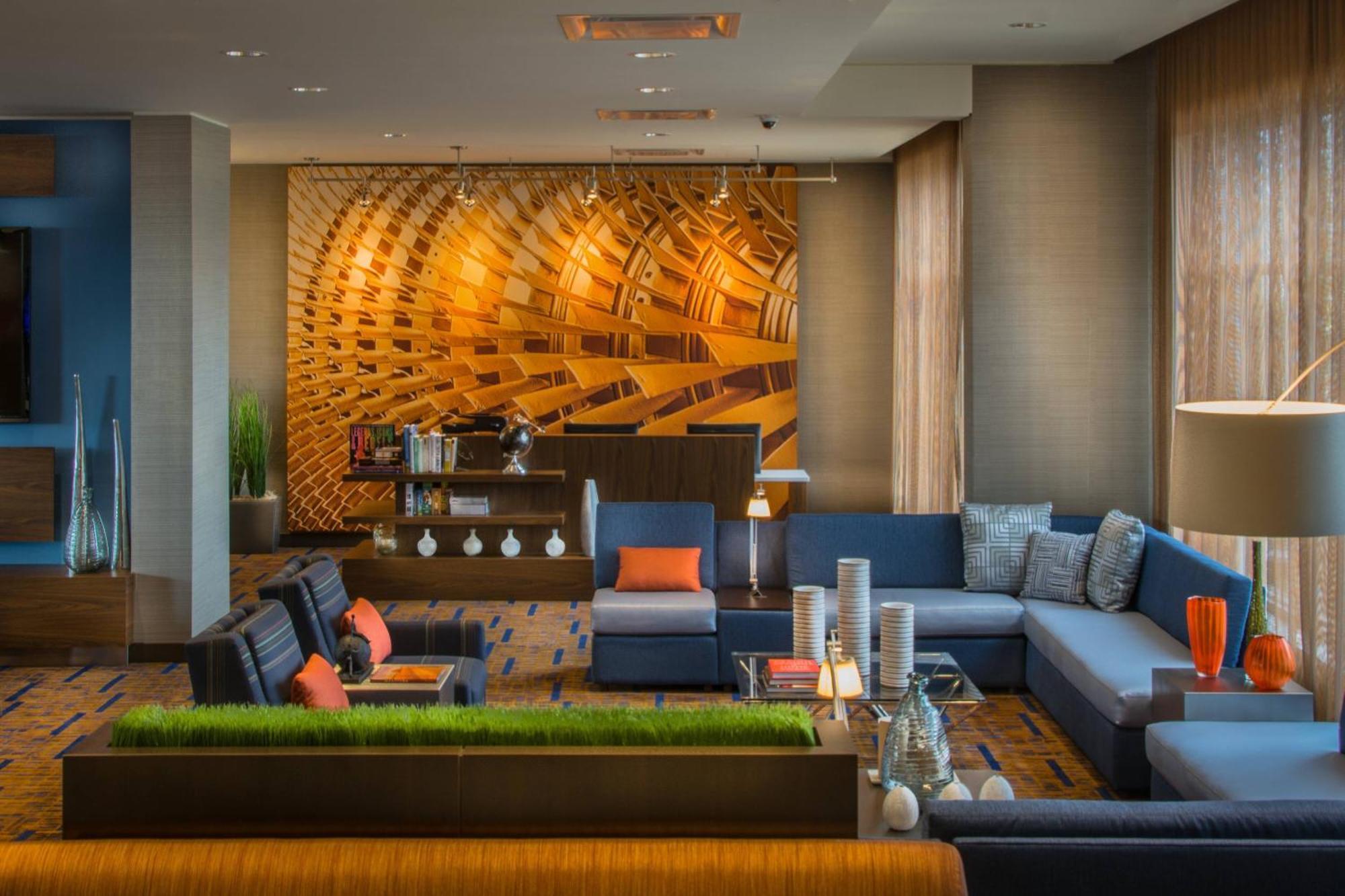 Courtyard By Marriott Winnipeg Airport Екстериор снимка