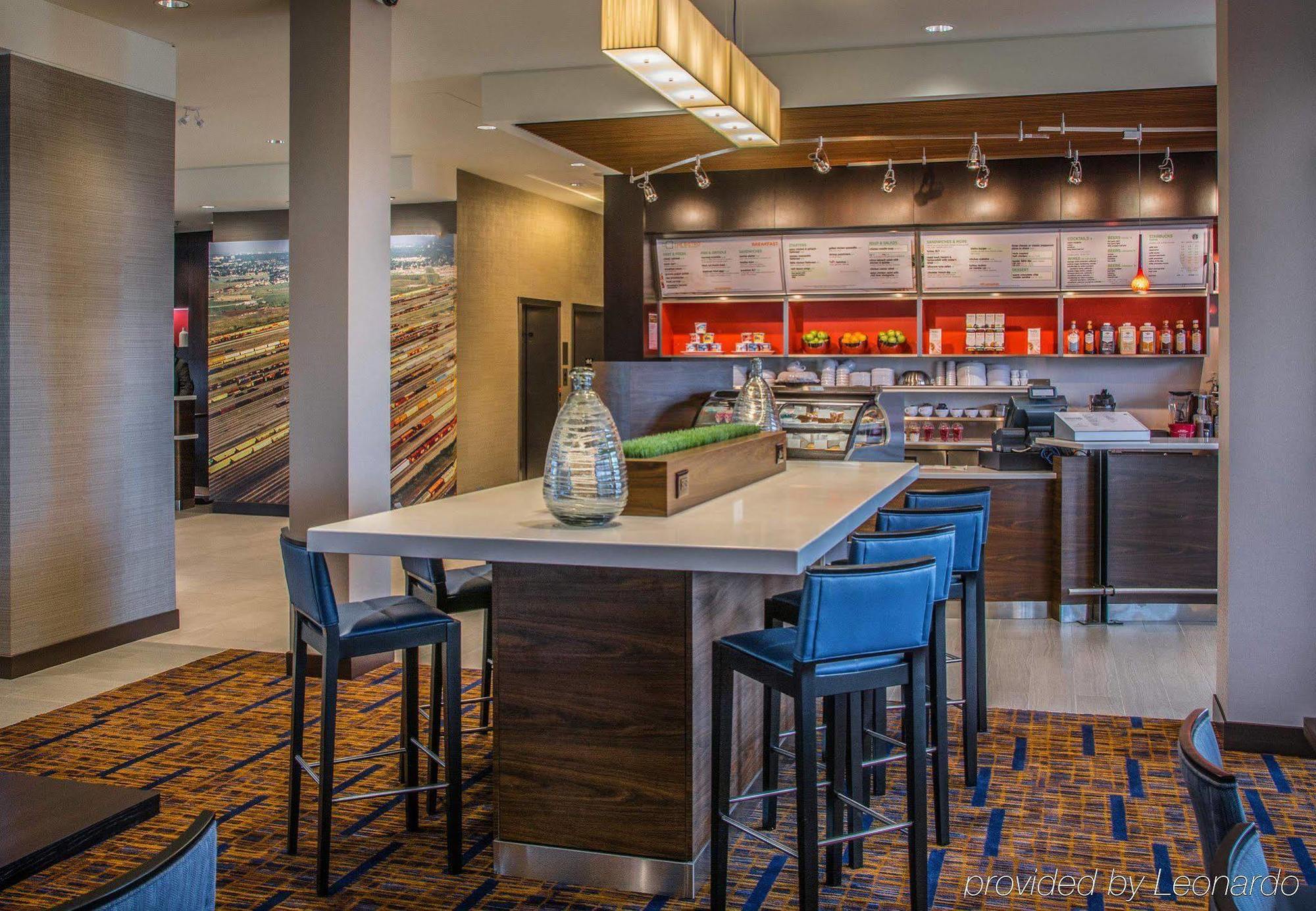 Courtyard By Marriott Winnipeg Airport Екстериор снимка