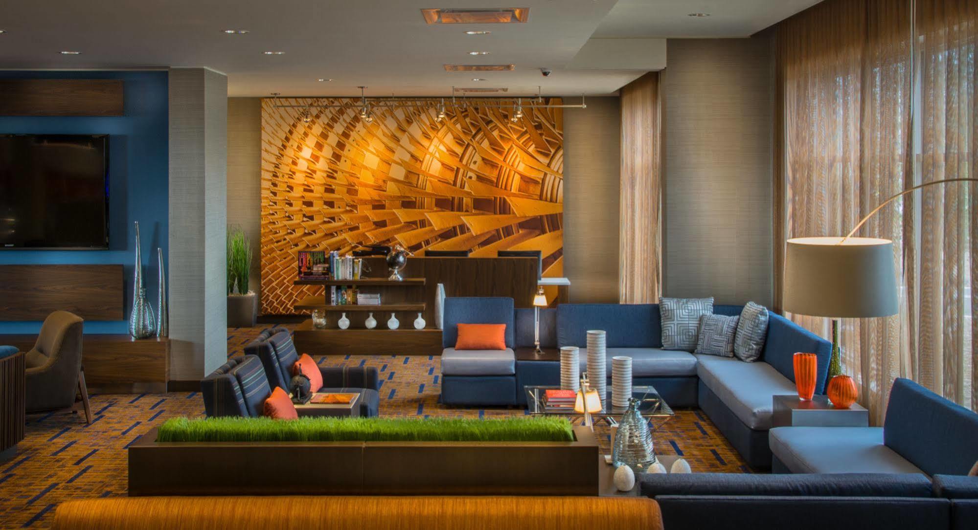 Courtyard By Marriott Winnipeg Airport Екстериор снимка