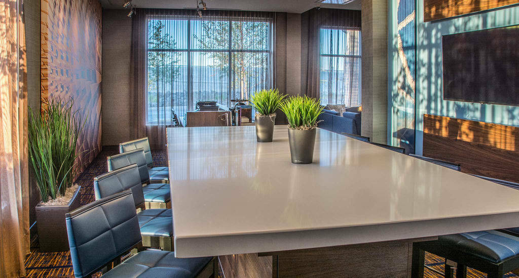 Courtyard By Marriott Winnipeg Airport Екстериор снимка